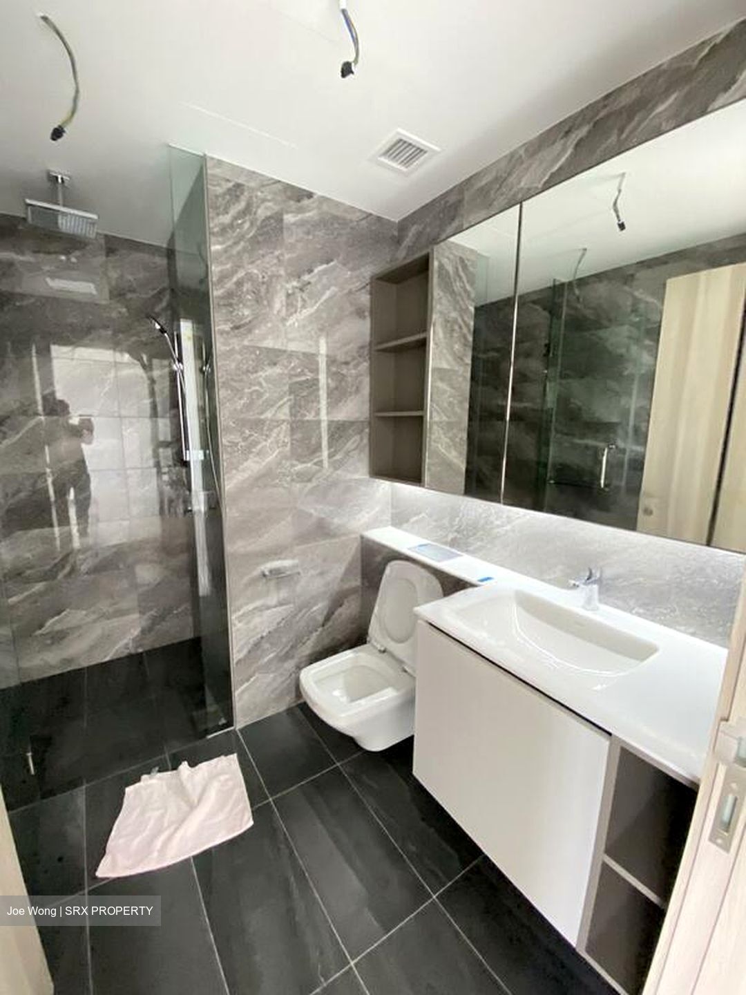 Sengkang Grand Residences (D19), Apartment #577720161